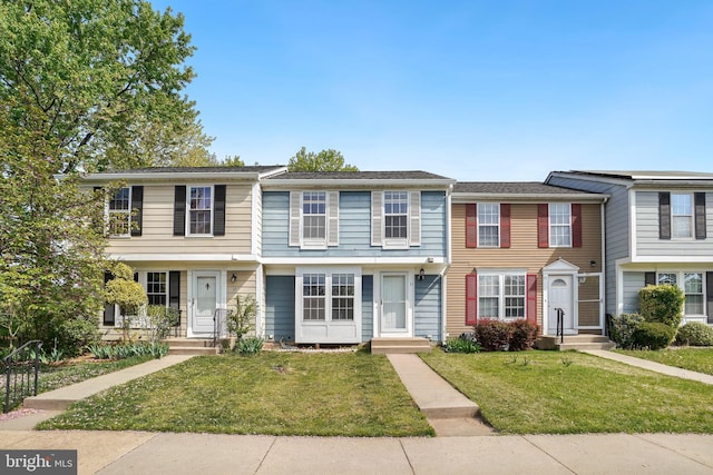 multi unit property with a front yard