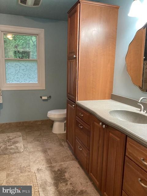 5 Big Look Trl, Medford, NJ 08055 - bathroom with vanity and toilet