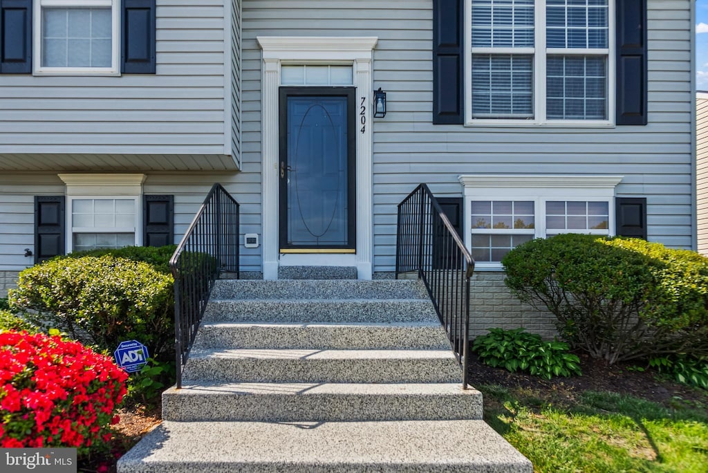 7204 Chapparal Dr, District Heights, MD 20747 - view of property entrance