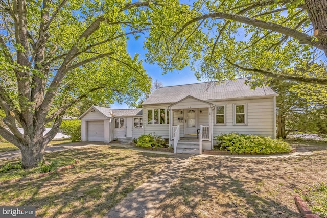 23 Center, Delran, NJ 08075 - bungalow-style house with a garage