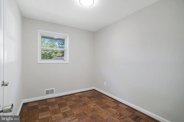 1310 S Columbus St, Arlington, VA 22204 - unfurnished room featuring baseboards and visible vents