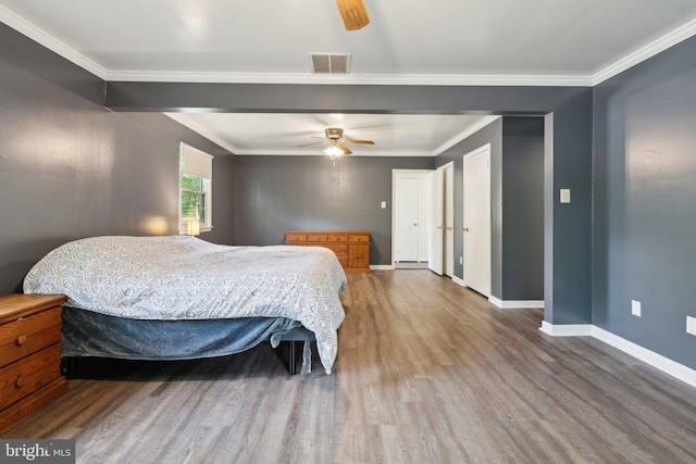 1321 Bayshire Ln, Herndon, VA 20170 - bedroom featuring wood finished floors, baseboards, a ceiling fan, and ornamental molding