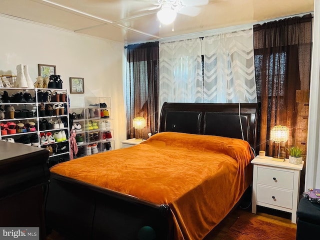 5625 Loretto Ave, Philadelphia, PA 19124 - bedroom with wood finished floors