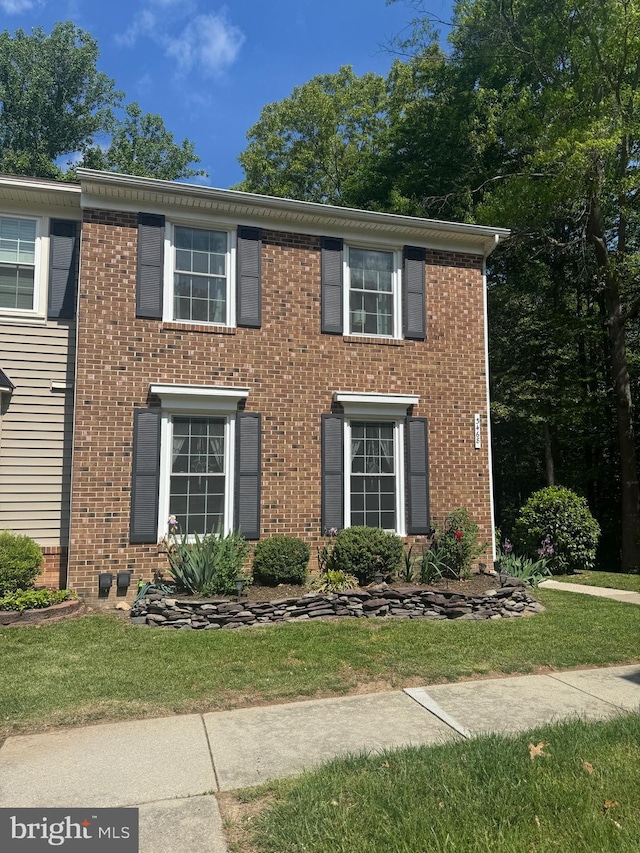 3468 Aviary Way, Woodbridge, VA 22192 - colonial home with brick siding and a front lawn