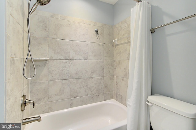 108 Chimney Swift Rd, Fredericksburg, VA 22406 - bathroom with toilet and shower / bathtub combination with curtain