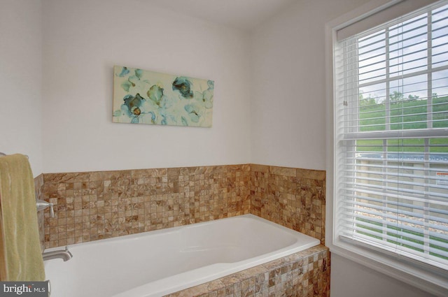 230 Meadowcreek Dr N, Chambersburg, PA 17202 - bathroom featuring a bath