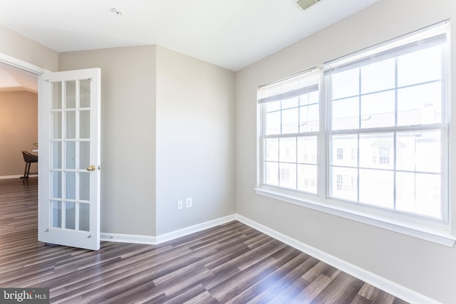 645 Constellation Sq SE Unit L, Leesburg, VA 20175 - empty room with dark wood-type flooring and baseboards