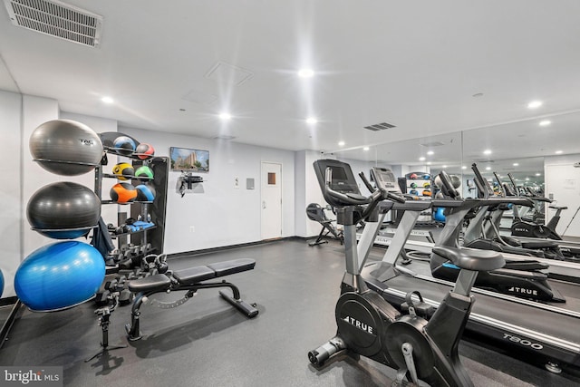 1301 N Courthouse Rd Unit 1812, Arlington, VA 22201 - workout area featuring recessed lighting