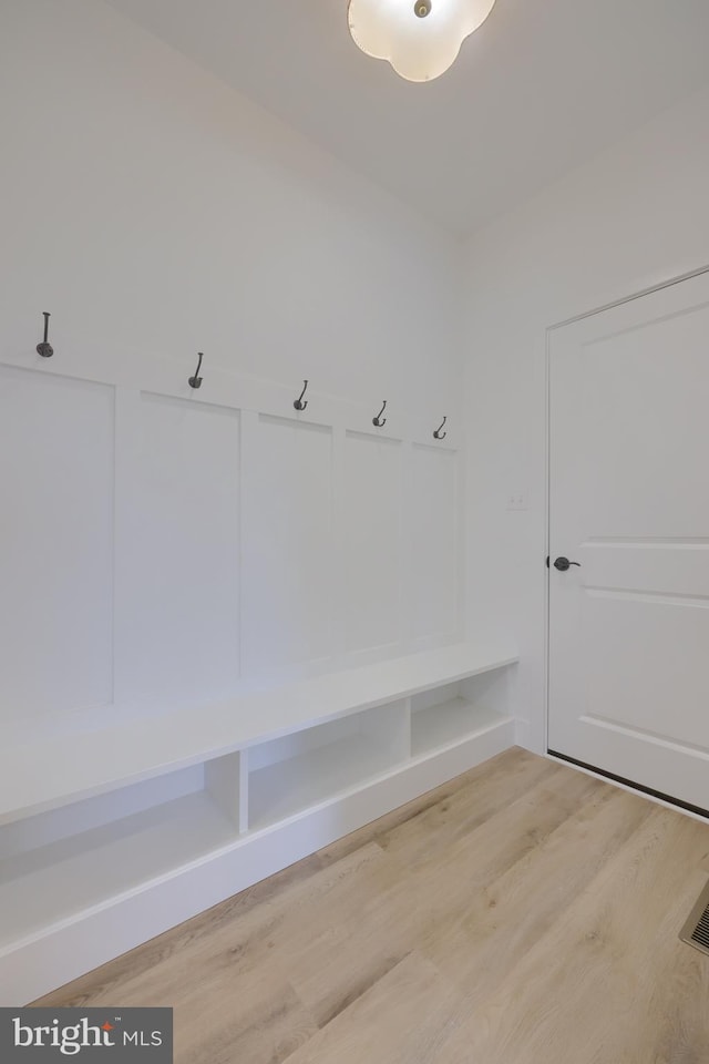 520 Woodcrest Ave, Lititz, PA 17543 - mudroom with light wood-style flooring