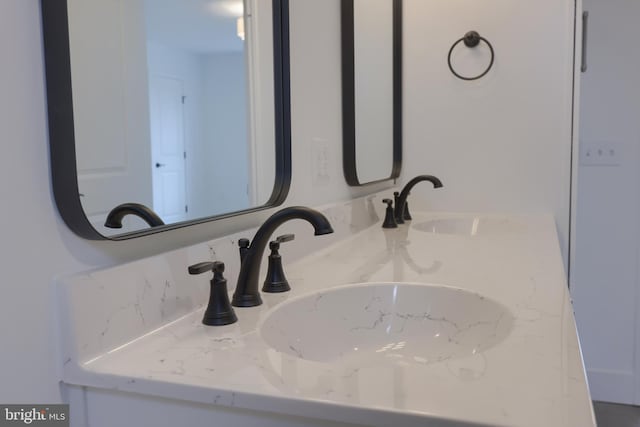 520 Woodcrest Ave, Lititz, PA 17543 - room details featuring vanity