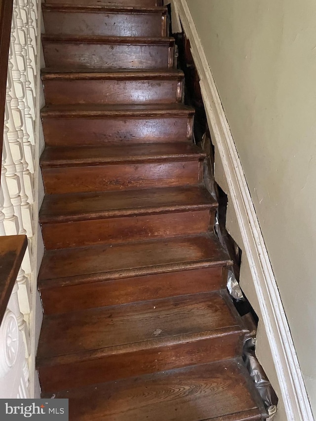 45 W Essex Ave, Lansdowne, PA 19050 - view of stairs