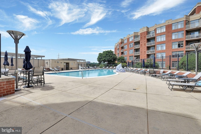 3600 S Glebe Rd Unit 321W, Arlington, VA 22202 - community pool featuring a patio