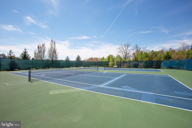 525 Belmont Bay Dr Unit 405, Woodbridge, VA 22191 - view of tennis court with community basketball court and fence
