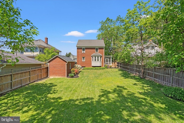 3512 9th St S, Arlington, VA 22204 - view of yard with a fenced backyard