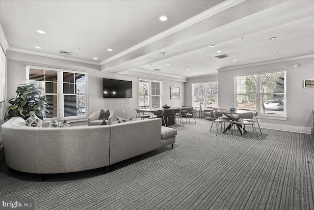 living area featuring recessed lighting, crown molding, visible vents, baseboards, and carpet floors