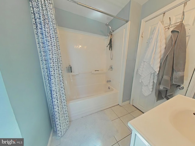 1231 S Clarion St, Philadelphia, PA 19147 - bathroom featuring tile patterned flooring and shower / tub combo with curtain