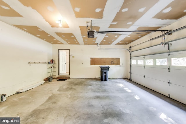 12148 Darnley Rd, Woodbridge, VA 22192 - garage with a garage door opener