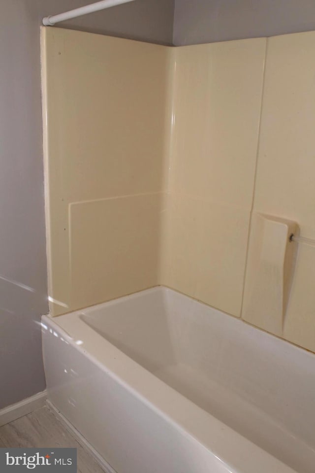 466 N Evans St, Pottstown, PA 19464 - view of full bathroom