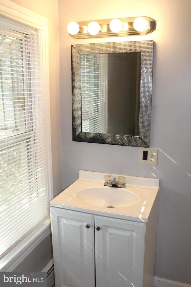 466 N Evans St, Pottstown, PA 19464 - bathroom featuring vanity