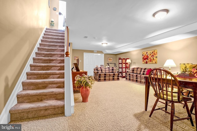 recreation room featuring carpet floors