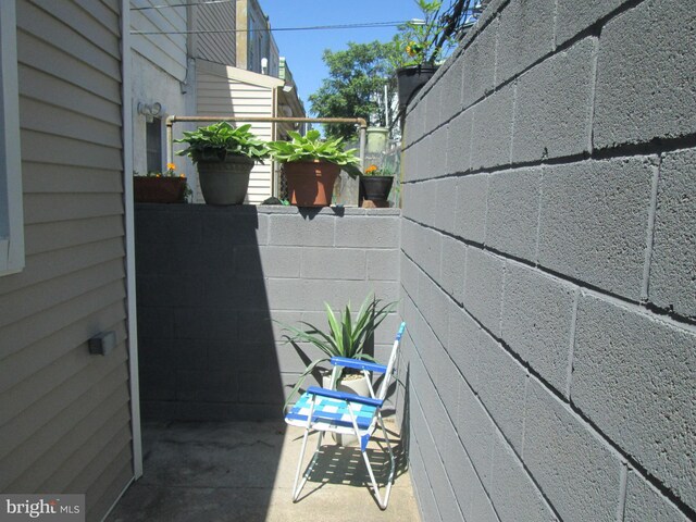 509 Fernon St, Philadelphia, PA 19148 - view of patio / terrace