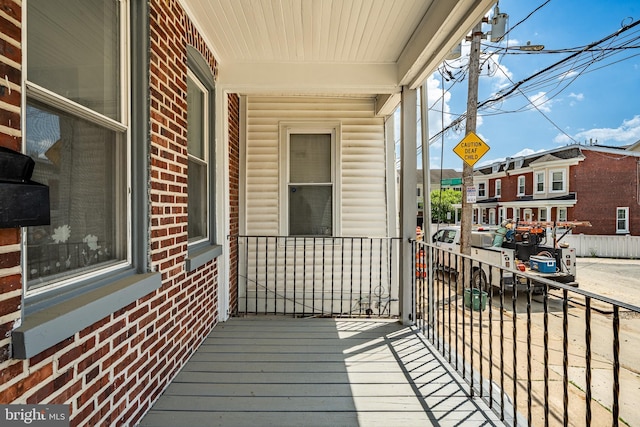 19 W 29th St, Wilmington, DE 19802 - balcony featuring a porch