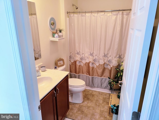 117 E Clarendon Dr, Smyrna, DE 19977 - full bath featuring toilet and vanity