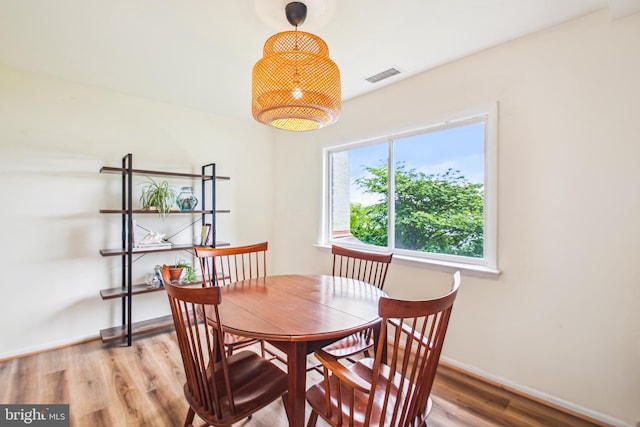 351 Gatewater Ct Unit C, Glen Burnie, MD 21060 - dining space featuring wood finished floors and baseboards