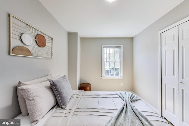 bedroom featuring a closet