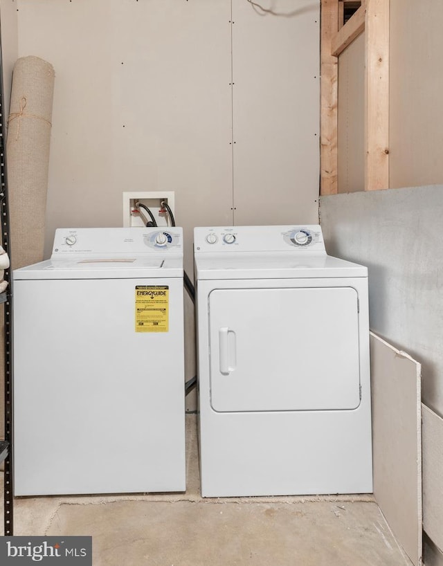 206 Cherrywood Ter, Gaithersburg, MD 20878 - washroom with independent washer and dryer