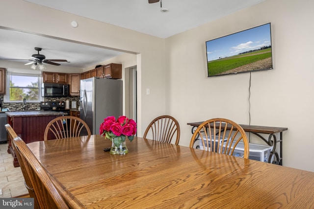 326 Glasgow St, Pottstown, PA 19464 - dining room with ceiling fan