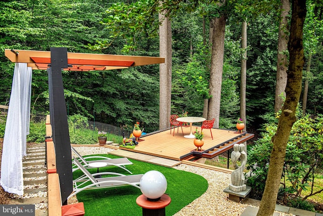 1104 High Country Rd, Baltimore, MD 21286 - view of yard featuring a wooden deck
