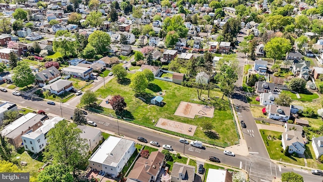 drone / aerial view featuring a residential view