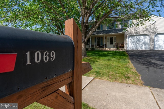 1069 E 2nd St, Red Hill, PA 18076 - details with driveway