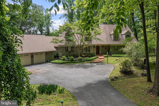 3 Hickory Ln, Chadds Ford, PA 19317 - cape cod home with asphalt driveway, an attached garage, and roof with shingles