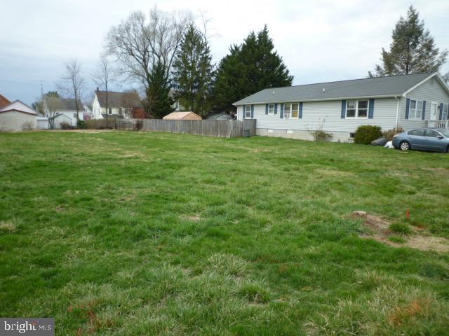 54 W Baltimore St, Taneytown, MD 21787