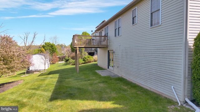 4741 Dunham Dr, Reading, PA 19606 - view of yard featuring a wooden deck