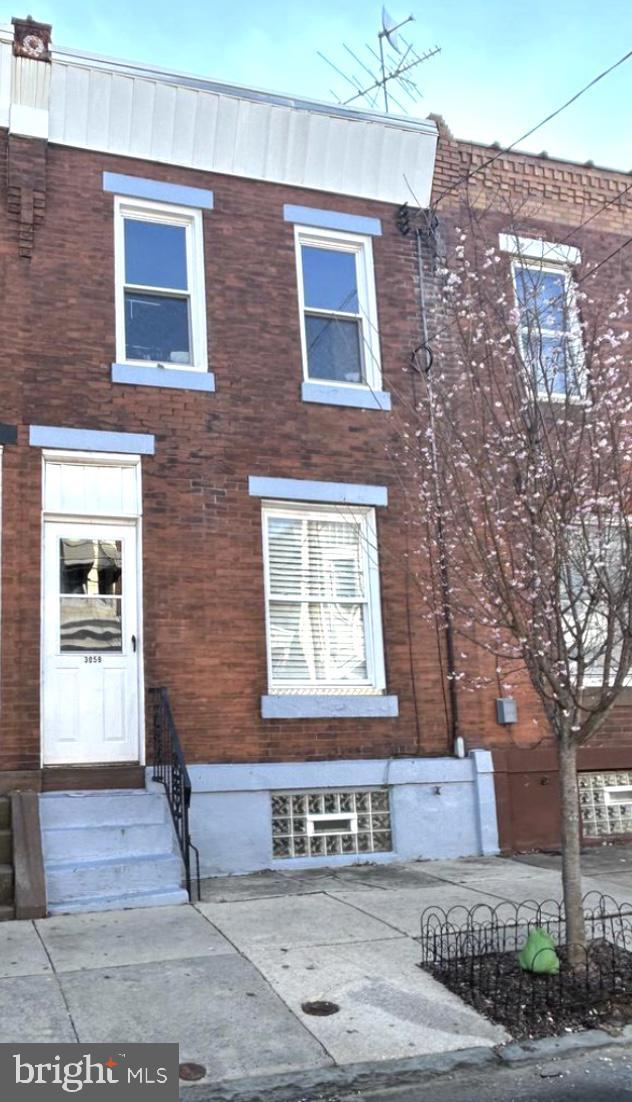 3059 Memphis St, Philadelphia, PA 19134 - view of front of house featuring entry steps and brick siding