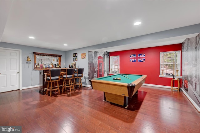 game room featuring a bar, baseboards, recessed lighting, pool table, and wood finished floors