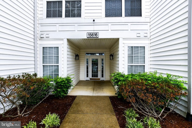 view of exterior entry