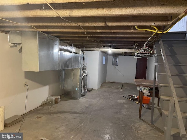unfinished below grade area featuring electric panel
