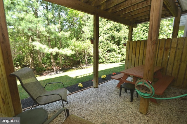 724 Hidden Oak Ln, Glen Burnie, MD 21060 - view of patio with fence