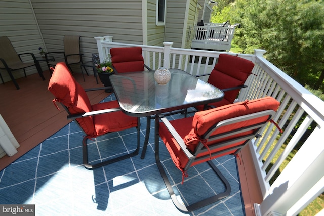 724 Hidden Oak Ln, Glen Burnie, MD 21060 - deck with outdoor dining space