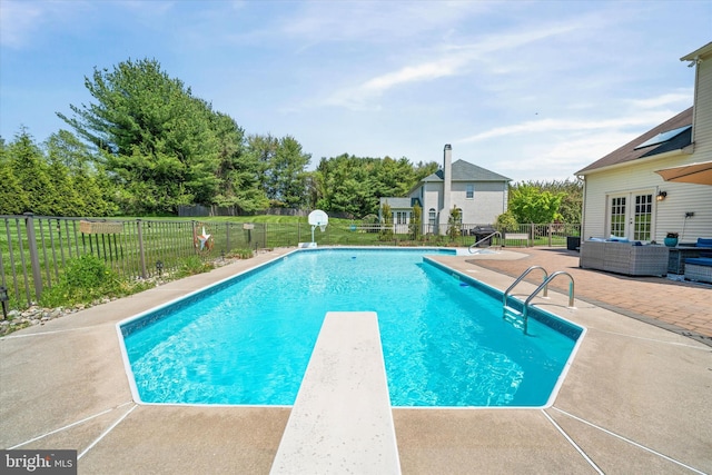 view of pool featuring an outdoor hangout area, fence, a fenced in pool, and a patio area