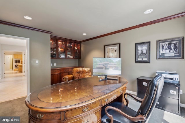 office with crown molding, recessed lighting, baseboards, and carpet flooring