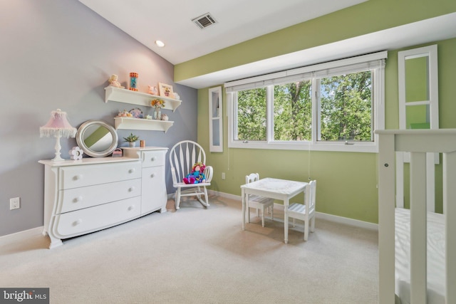 bedroom featuring visible vents, recessed lighting, baseboards, and light carpet