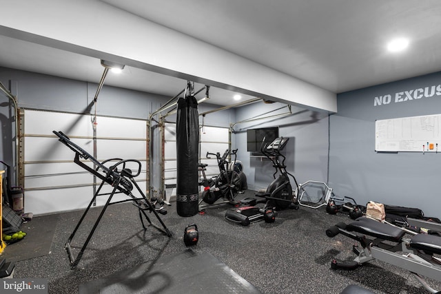 6028 Toomey Ln, Elkridge, MD 21075 - exercise area featuring a garage