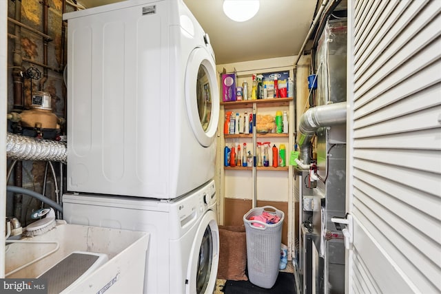 15109 Watergate Rd, Silver Spring, MD 20905 - washroom featuring estacked washer and dryer