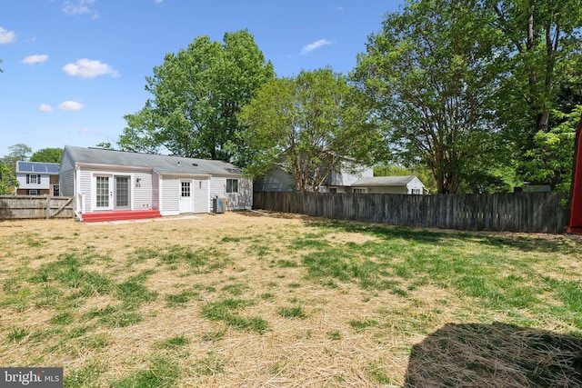 2963 Crystal Palace Ln, Pasadena, MD 21122 - view of yard featuring a fenced backyard