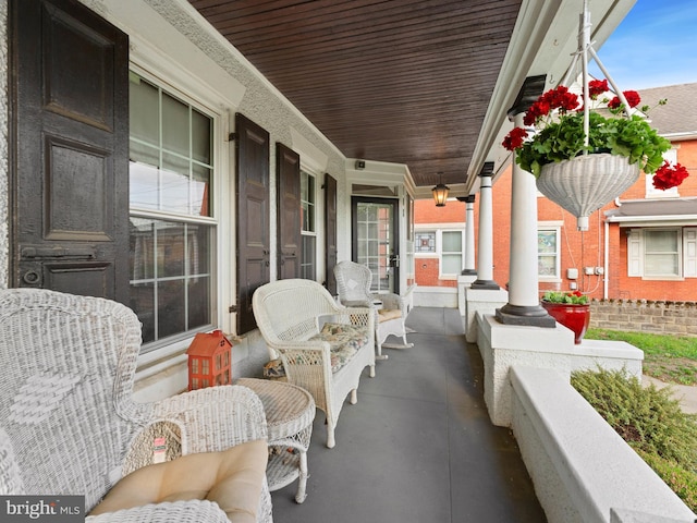 108 Delaware St, Woodbury, NJ 08096 - view of patio / terrace with a porch